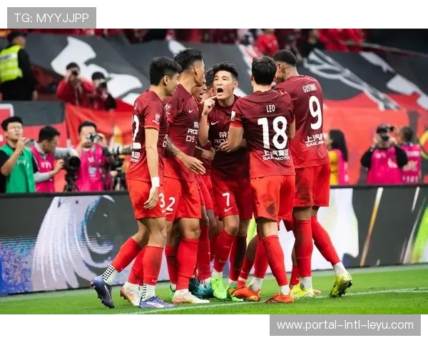 上海海港代表团访问西甲联盟，探讨青训球员培养计划