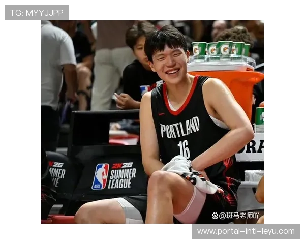 中国球员杨瀚森新秀赛5中4暴砍10分,进攻全面输出 中国球员杨瀚森新秀赛5中4暴砍10分,进攻全面输出